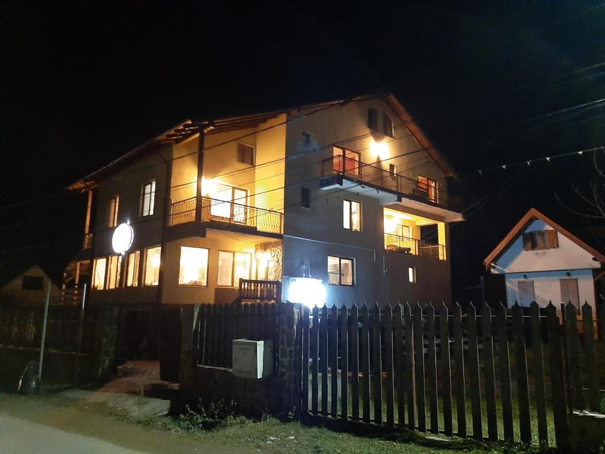 Pensiunea Montan Din Bran,Sat Simon Spa Indoor Bran  Exterior foto