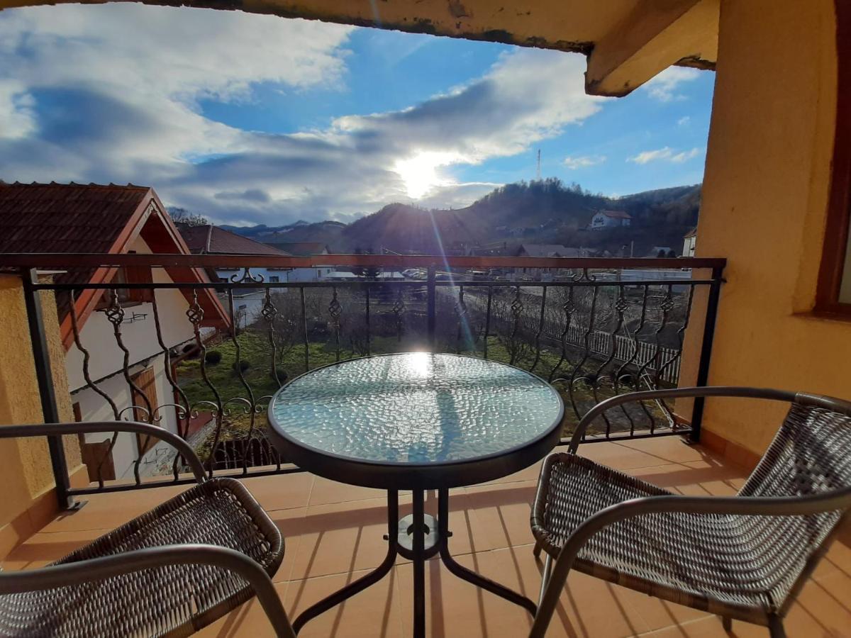 Pensiunea Montan Din Bran,Sat Simon Spa Indoor Bran  Exterior foto