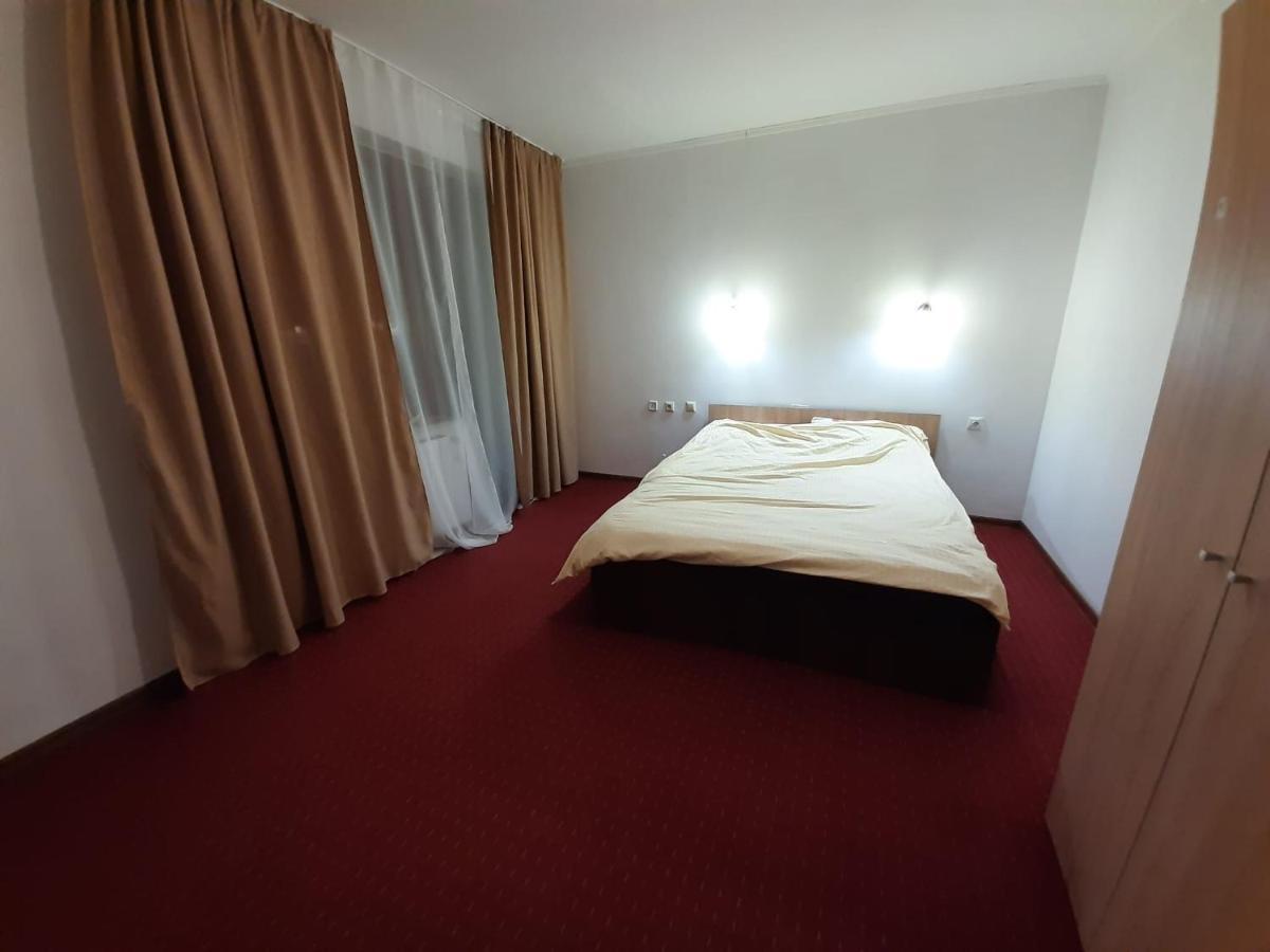 Pensiunea Montan Din Bran,Sat Simon Spa Indoor Bran  Exterior foto