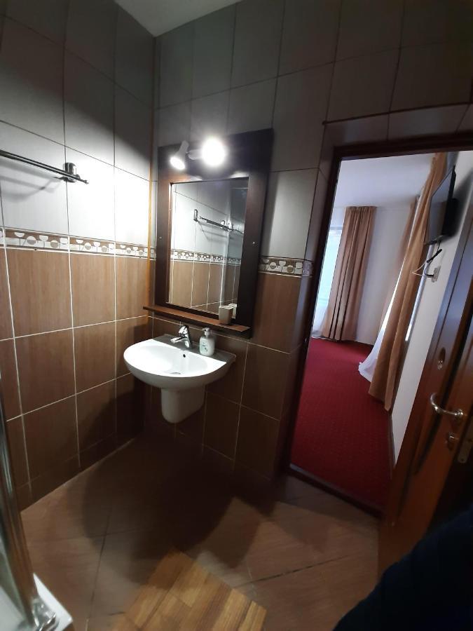 Pensiunea Montan Din Bran,Sat Simon Spa Indoor Bran  Exterior foto
