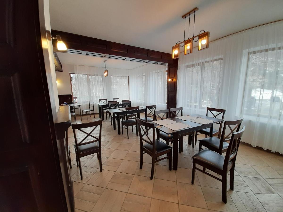 Pensiunea Montan Din Bran,Sat Simon Spa Indoor Bran  Exterior foto