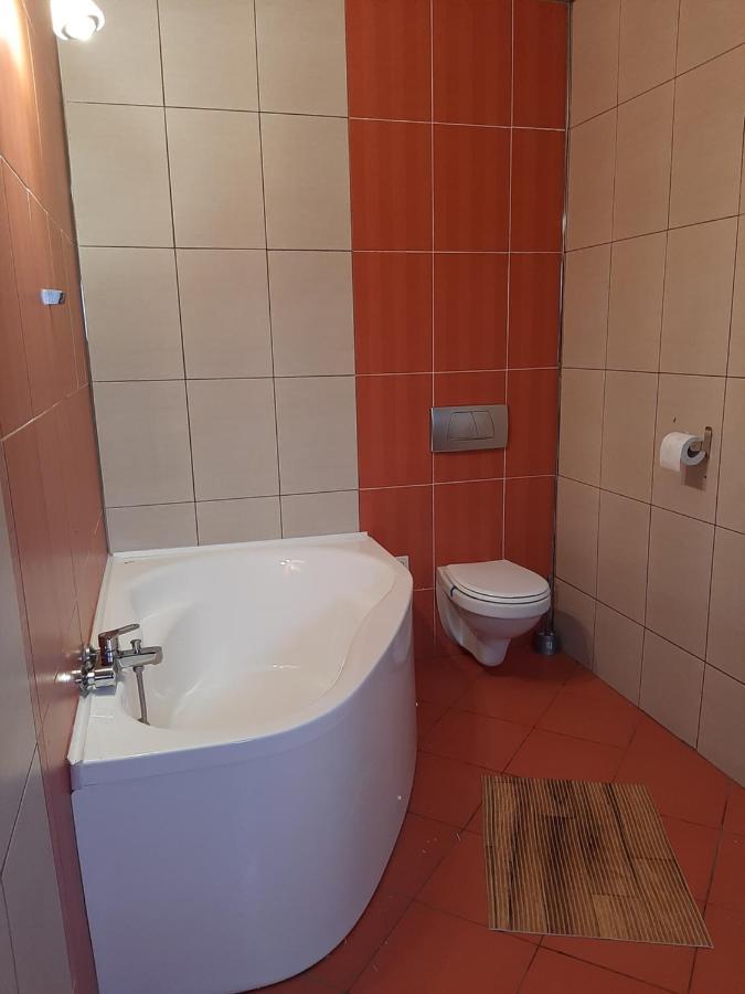 Pensiunea Montan Din Bran,Sat Simon Spa Indoor Bran  Exterior foto