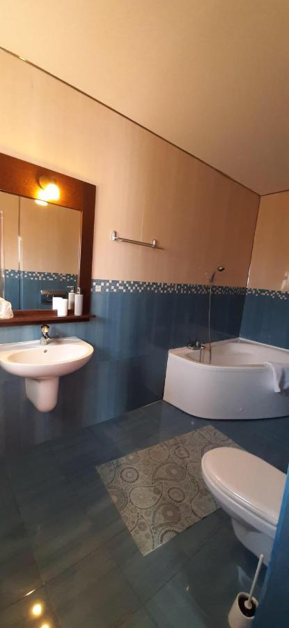 Pensiunea Montan Din Bran,Sat Simon Spa Indoor Bran  Exterior foto