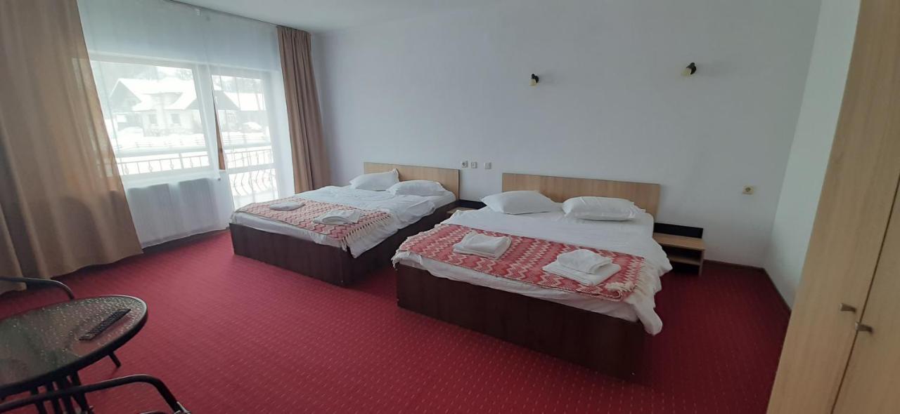 Pensiunea Montan Din Bran,Sat Simon Spa Indoor Bran  Exterior foto