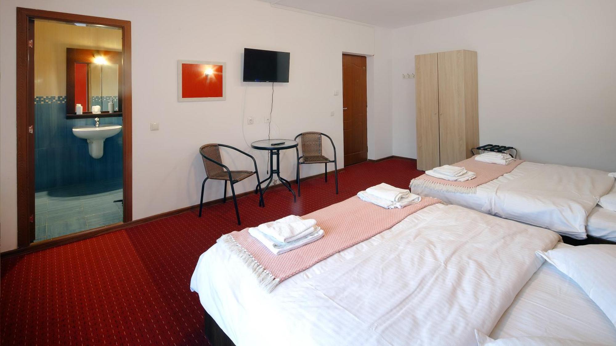 Pensiunea Montan Din Bran,Sat Simon Spa Indoor Bran  Exterior foto