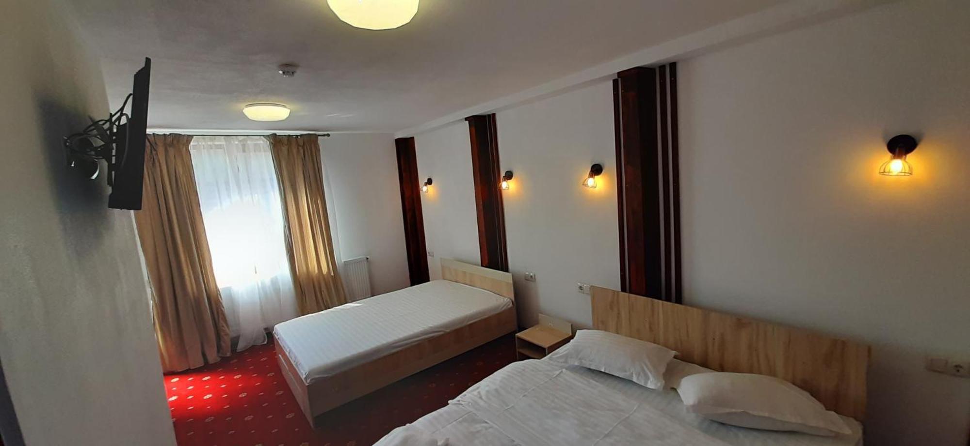 Pensiunea Montan Din Bran,Sat Simon Spa Indoor Bran  Exterior foto